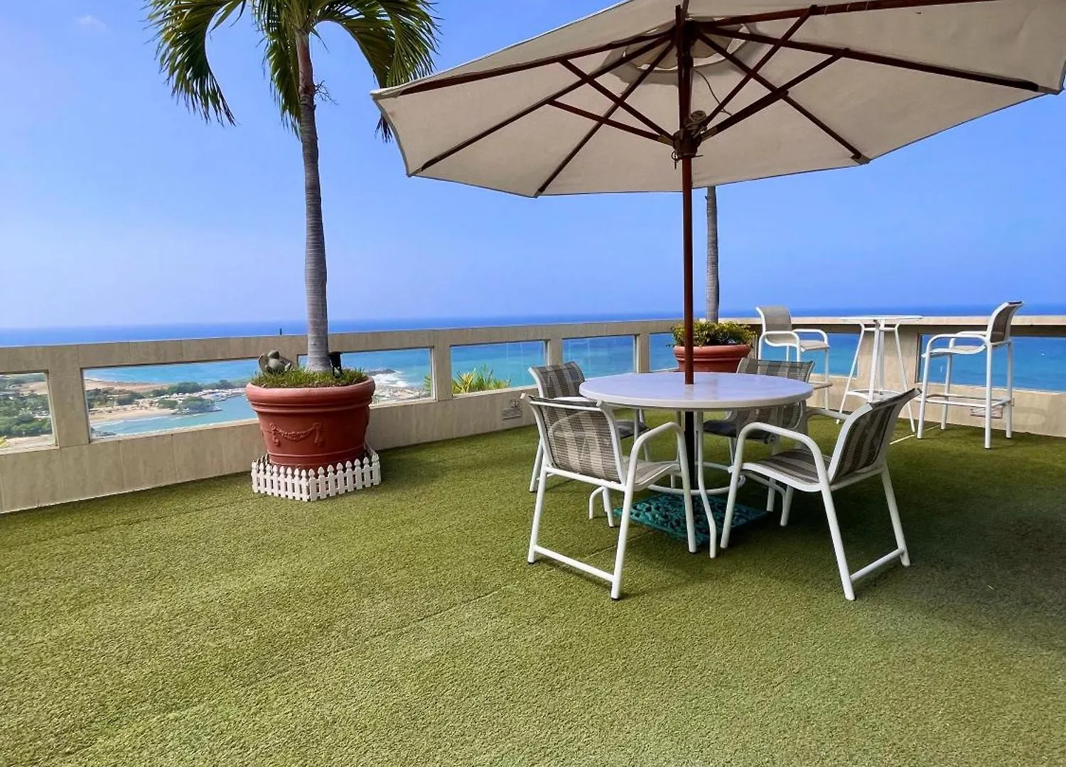 Apartamento Con Terraza En Playa Grande Catia La Mar Apartment